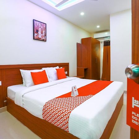 Oyo Ramis Residency Hotel Kannur Buitenkant foto