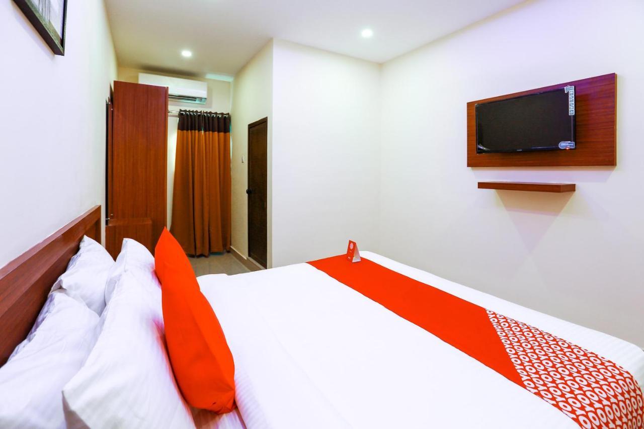 Oyo Ramis Residency Hotel Kannur Buitenkant foto