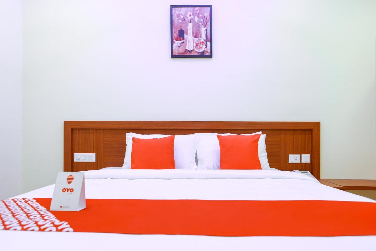 Oyo Ramis Residency Hotel Kannur Buitenkant foto