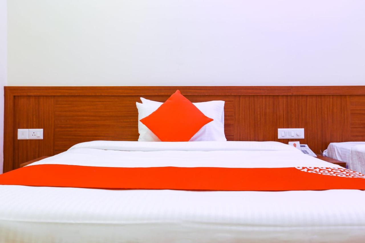 Oyo Ramis Residency Hotel Kannur Buitenkant foto