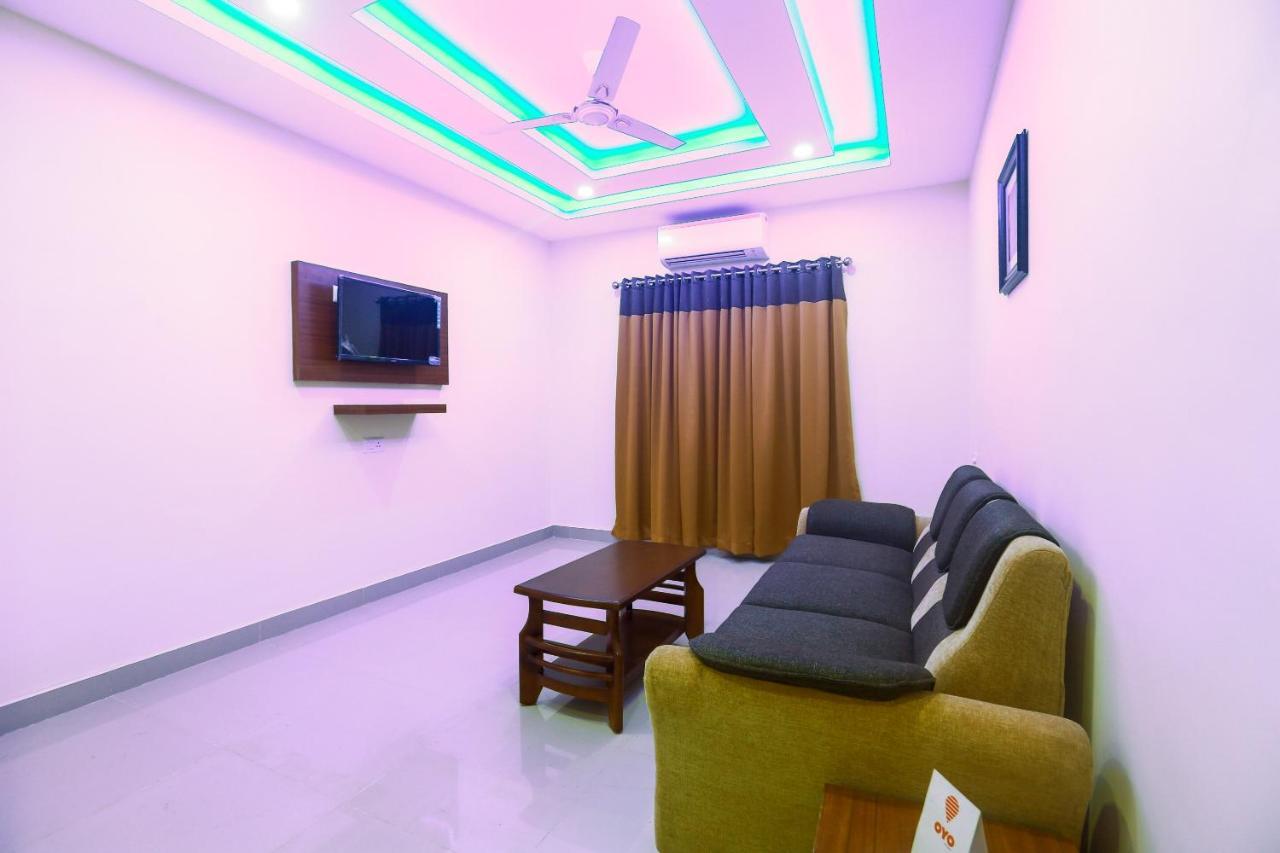 Oyo Ramis Residency Hotel Kannur Buitenkant foto